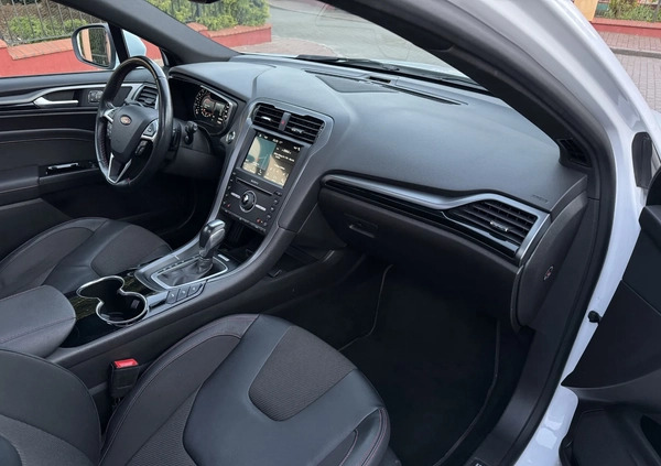 Ford Mondeo cena 68900 przebieg: 179000, rok produkcji 2018 z Elbląg małe 781